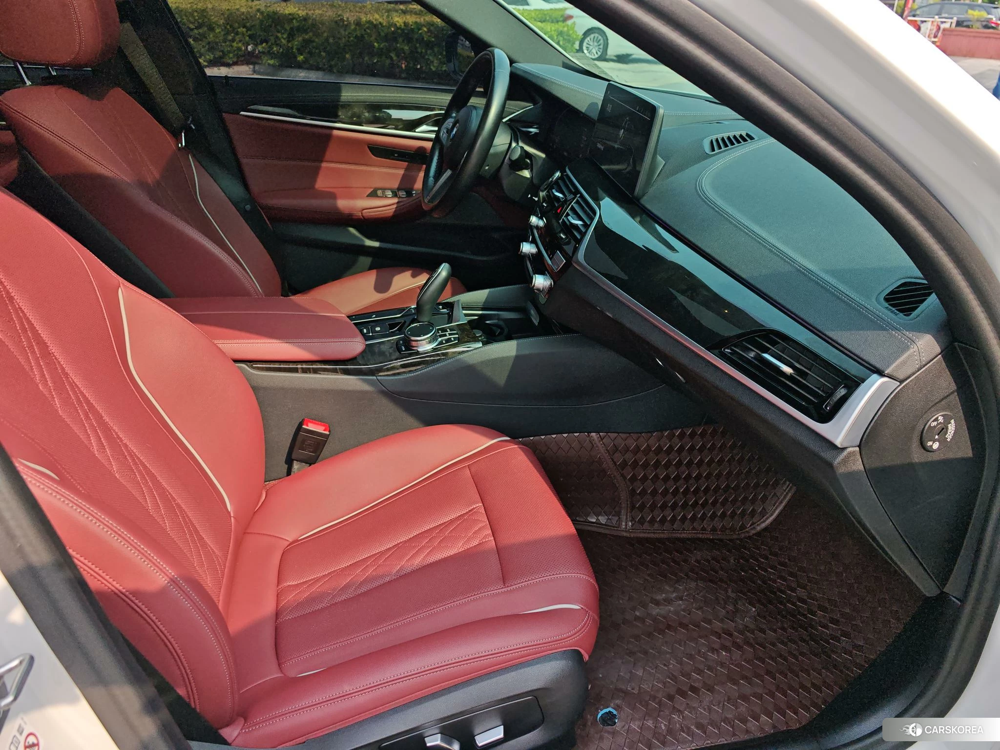 BMW 5 series 2022 Белый из Китая, фото 4
