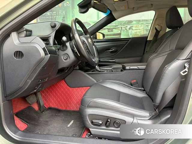 Lexus ES 2022 Зеленый из Китая, фото 4