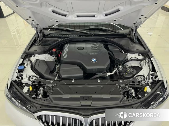 BMW 3 series 2023 Белый из Китая, фото 4
