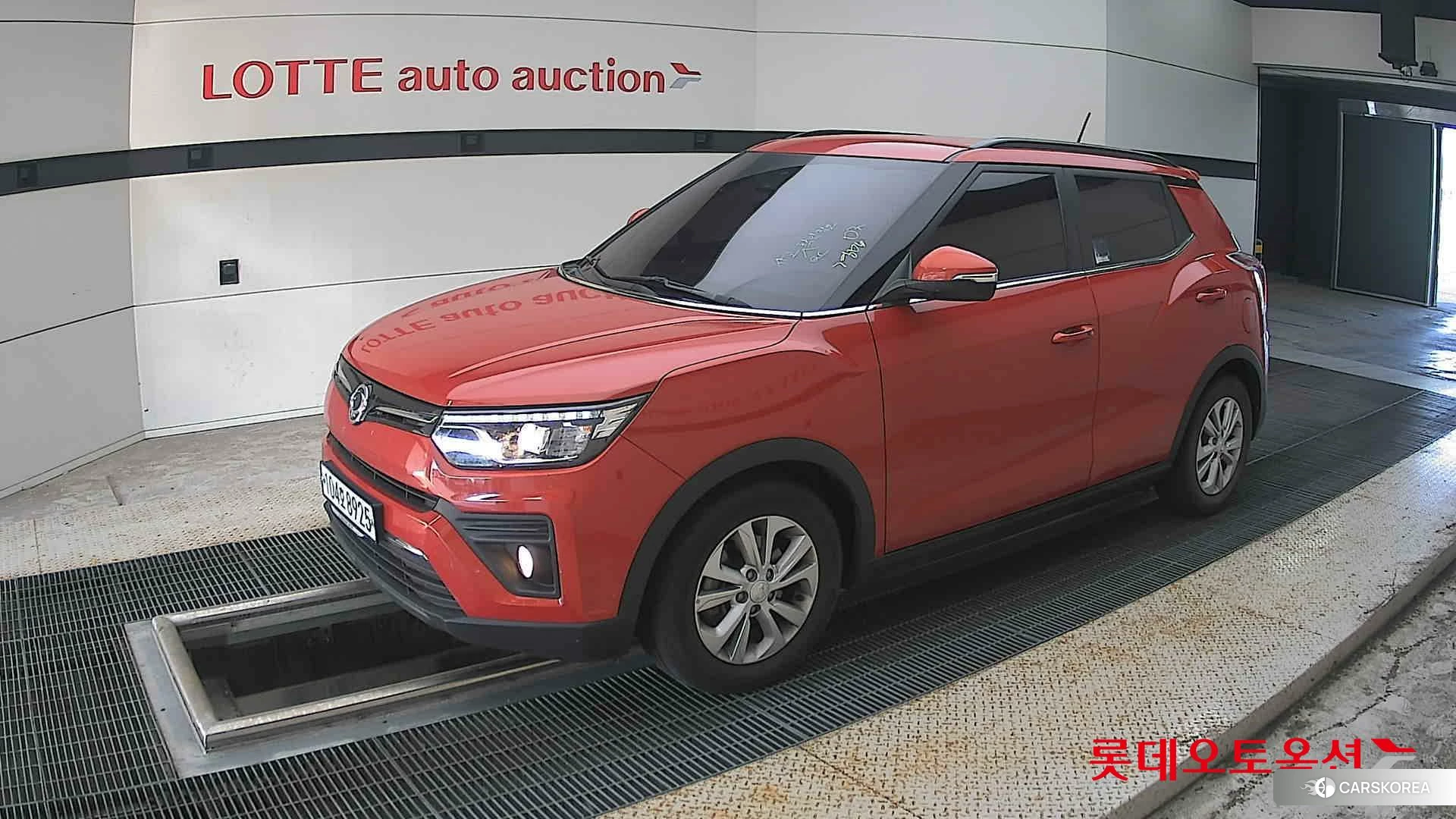 SsangYong Tivoli 2021 Orange Pop из Кореи, фото 4