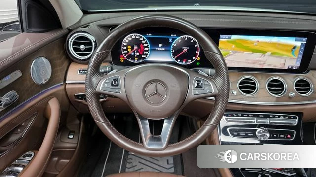 Mercedes-Benz E-Class W213 2018 Белый из Кореи, фото 4