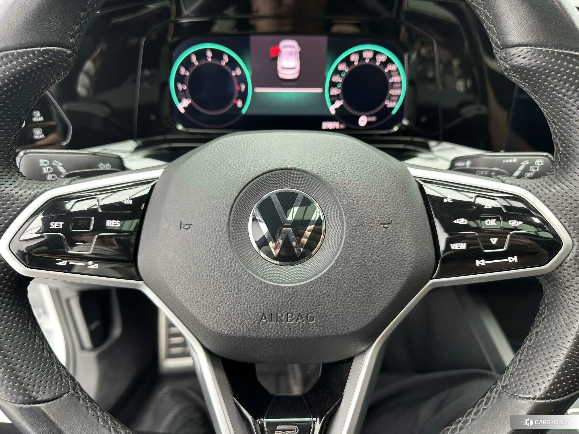 Volkswagen Golf 2022 Белый из Китая, фото 4