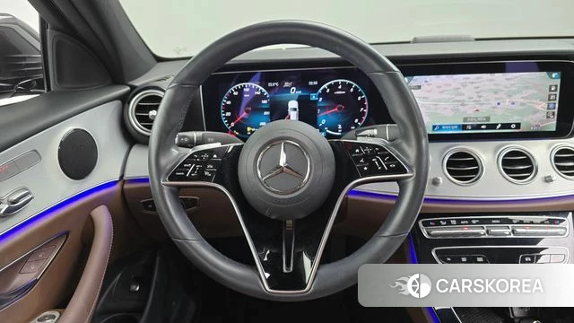 Mercedes-Benz E-Class W213 2021 Серый из Кореи, фото 4