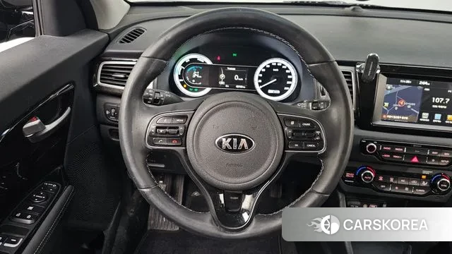 Kia Niro 2018 Черный из Кореи, фото 4