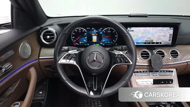 Mercedes-Benz E-Class W213 2023 Белый из Кореи, фото 4