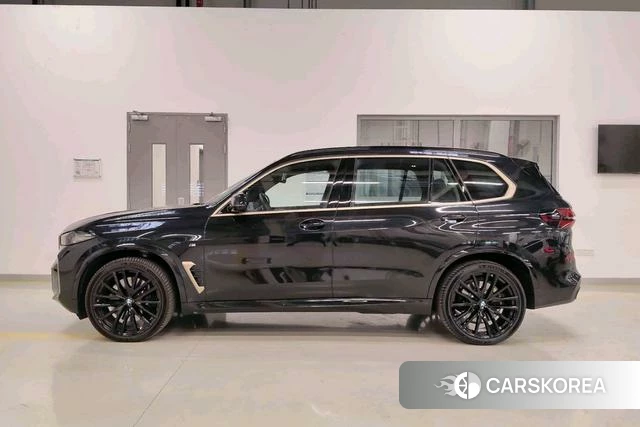 BMW X5 2025 Черный из Китая, фото 4