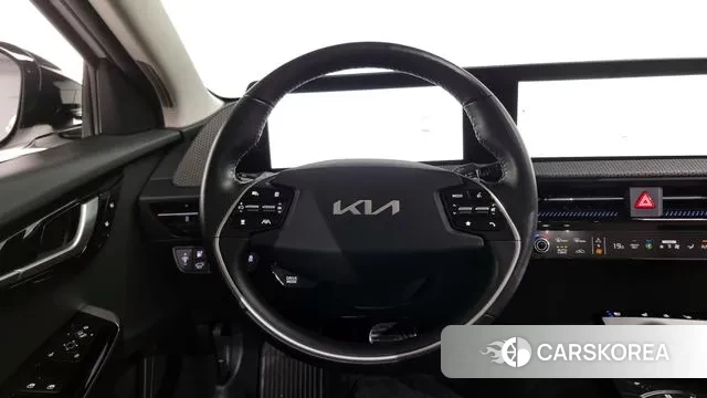 Kia EV6 2022 Белый из Кореи, фото 4