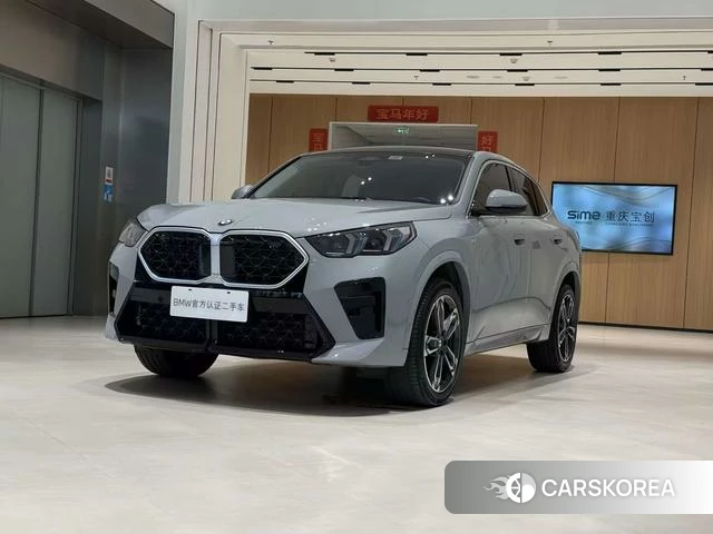 BMW X2 (import) 2024 Серебристо-серый из Китая, фото 4