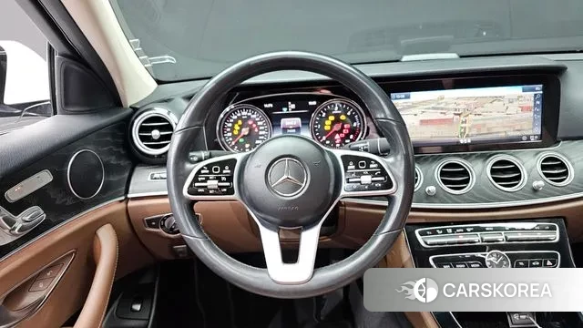 Mercedes-Benz E-Class W213 2019 Белый из Кореи, фото 4