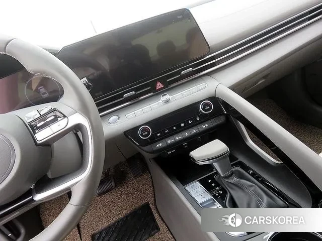 Hyundai The New Avante Hybrid (CN7) 2024 Белый из Кореи, фото 4