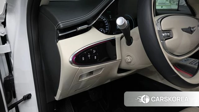 Genesis GV70 2023 Белый из Кореи, фото 4