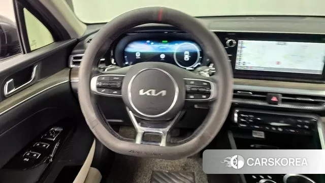 Kia K5 3rd generation 2023 Серый из Кореи, фото 4