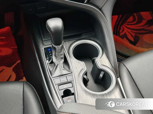 Toyota Camry 2024 Белый из Китая, фото 4