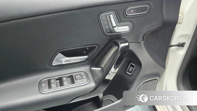 Mercedes-Benz A-Class W177 2020 Белый из Кореи, фото 4