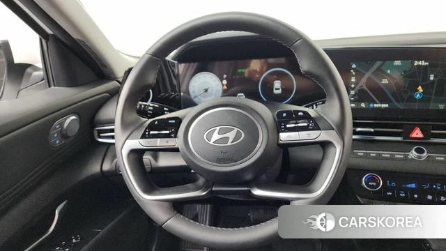 Hyundai The New Avante (CN7) 2024 Белый из Кореи, фото 4