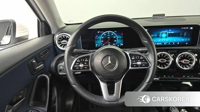 Mercedes-Benz A-Class W177 2020 Белый из Кореи, фото 4