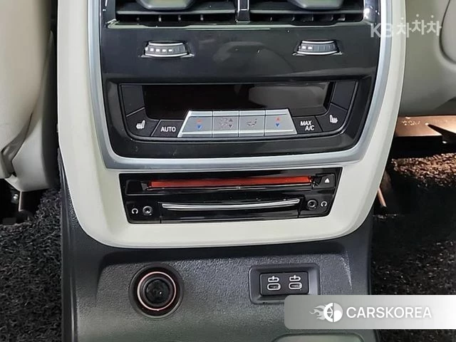 BMW X7 (G07) 2021 Черный из Кореи, фото 4