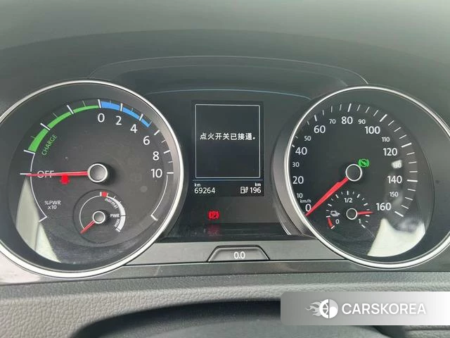 Volkswagen Golf*pure electricity 2021 Белый из Китая, фото 4