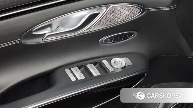 Genesis GV70 2022 Черный из Кореи, фото 4