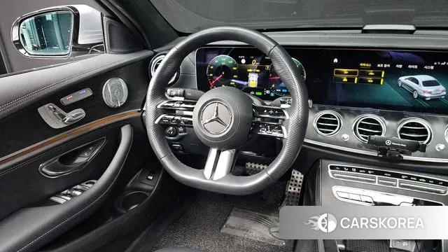 Mercedes-Benz E-Class W213 2023 Серебряный из Кореи, фото 4