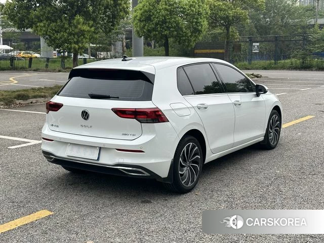 Volkswagen Golf 2022 Белый из Китая, фото 4