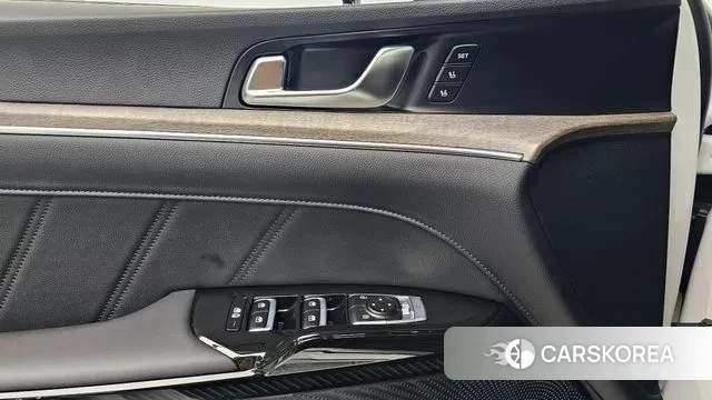 Kia K5 3rd generation 2023 Белый из Кореи, фото 4