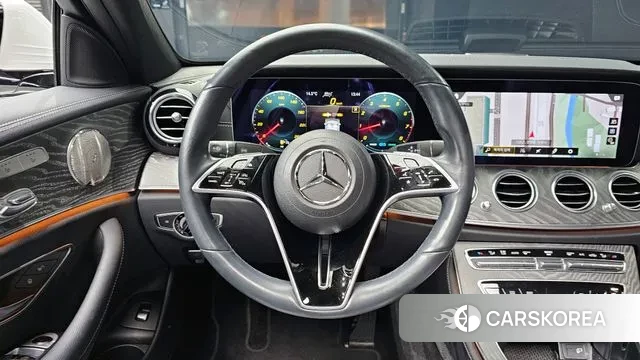 Mercedes-Benz E-Class W213 2022 Белый из Кореи, фото 4