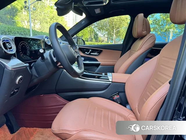 Mercedes-Benz GLC 2023 Черный из Китая, фото 4