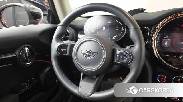 Mini Cooper 2024 Красный из Кореи, фото 4