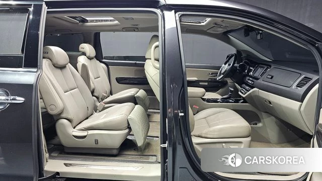 Kia The New Carnival 2019 Серый из Кореи, фото 4