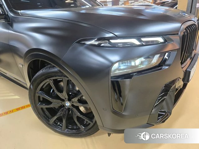 BMW X7 (G07) 2025 Черный из Кореи, фото 4