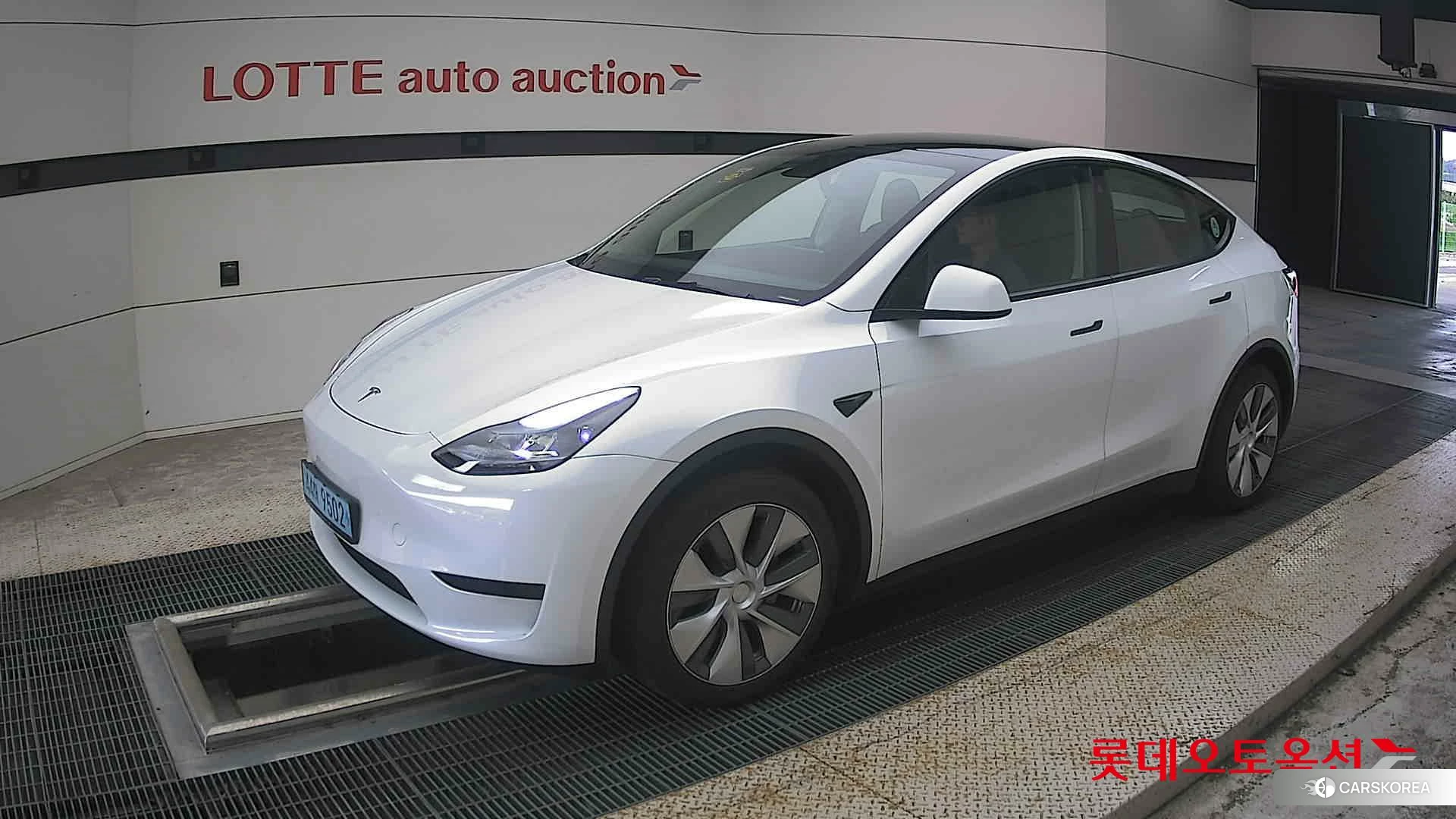 Tesla Model Y RWD 2024 Белый из Кореи, фото 4