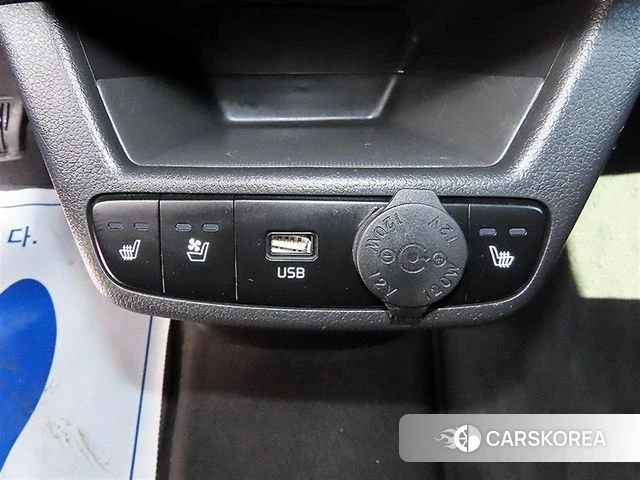 Kia The New Kia Ray 2023 Белый из Кореи, фото 4