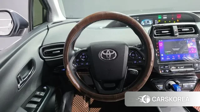 Toyota Prius 4th Generation 2021 Белый из Кореи, фото 4
