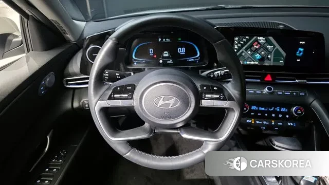Hyundai The New Avante (CN7) 2023 Серебристо-серый из Кореи, фото 4