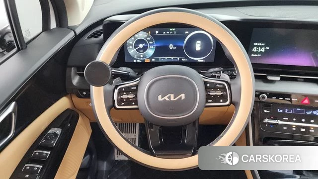 Kia Carnival 4th generation 2023 Белый из Кореи, фото 4