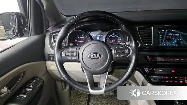 Kia The New Carnival 2018 Черный из Кореи, фото 4
