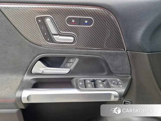 Mercedes-Benz GLB-Class X247 2020 Черный из Кореи, фото 4