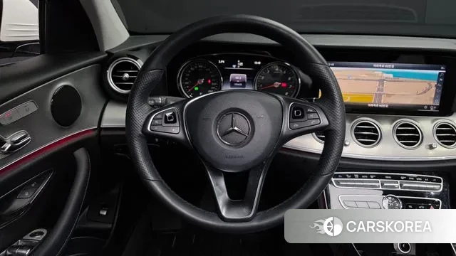 Mercedes-Benz E-Class W213 2018 Белый из Кореи, фото 4