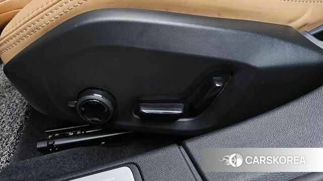 Volvo V60 Cross-Country 2nd Generation 2020 Серебряный из Кореи, фото 4