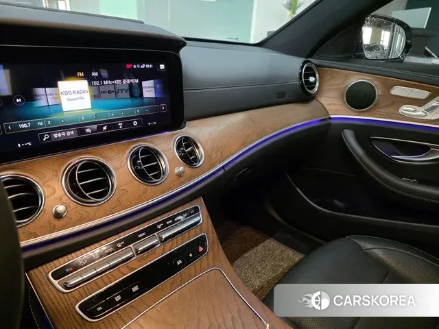 Mercedes-Benz E-Class W213 2021 Белый из Кореи, фото 4