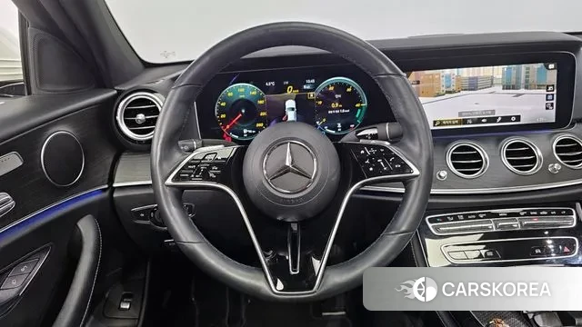 Mercedes-Benz E-Class W213 2022 Белый из Кореи, фото 4