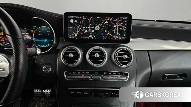 Mercedes-Benz C-Class W205 2022 Белый из Кореи, фото 4