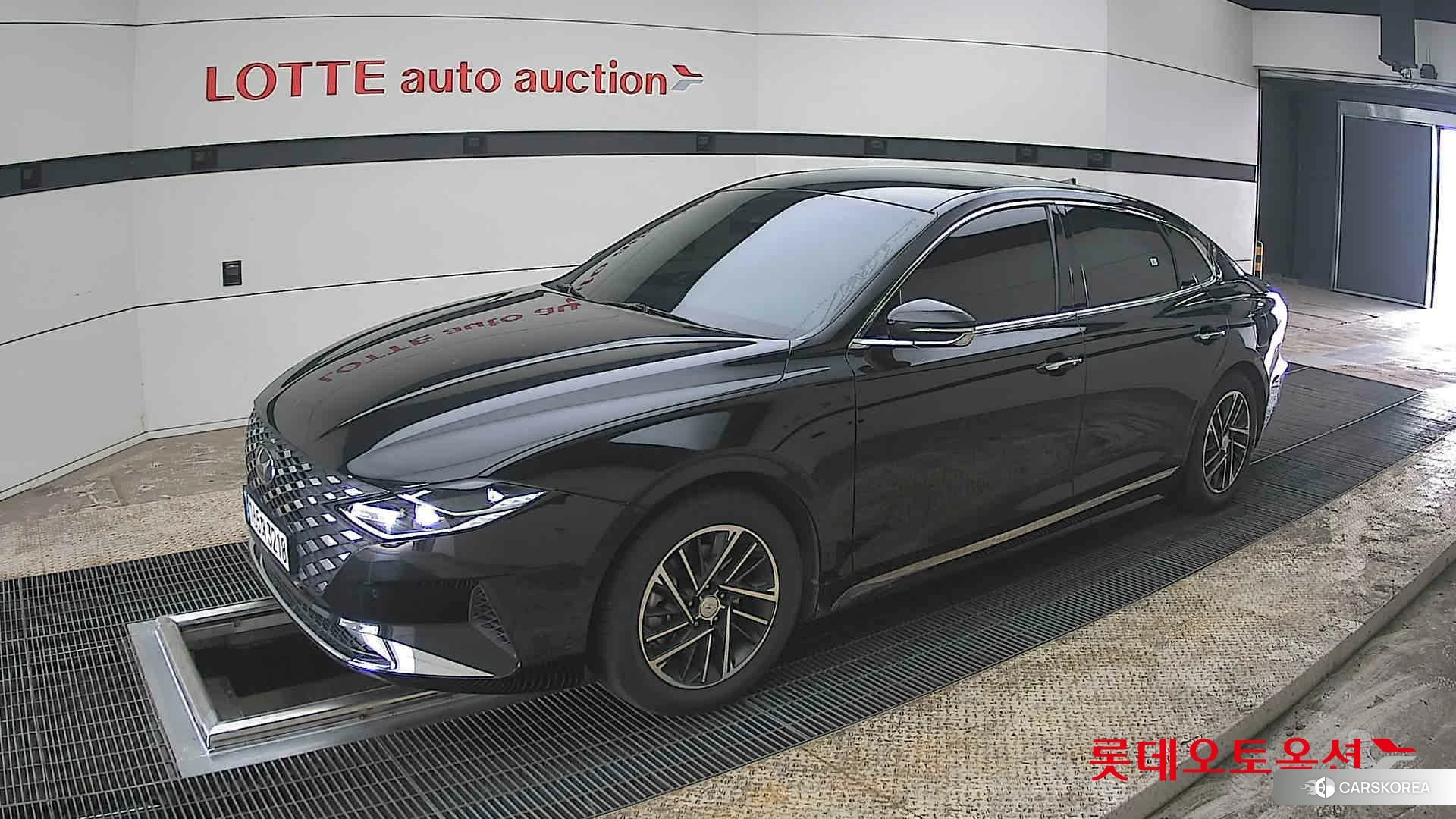 Hyundai Grandeur 2022 Midnight Black Pearl из Кореи, фото 4