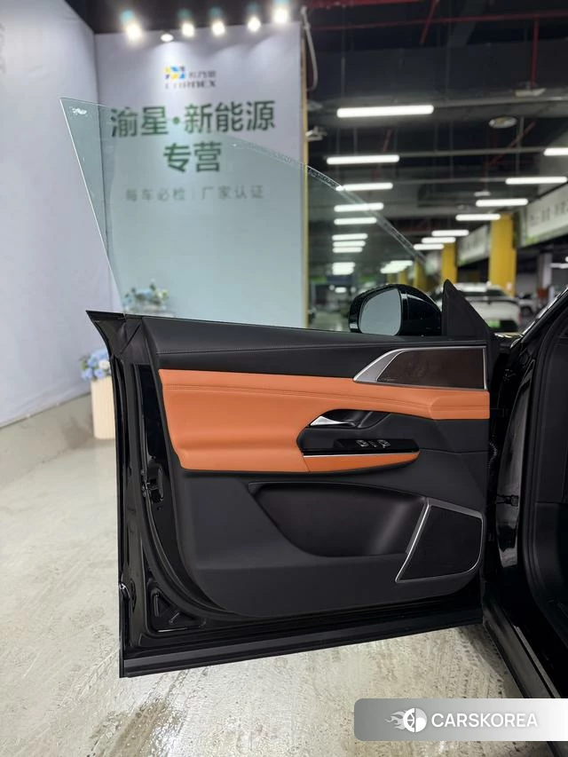 Xiaopeng Motors Xiaopeng G9 2025 Черный из Китая, фото 4