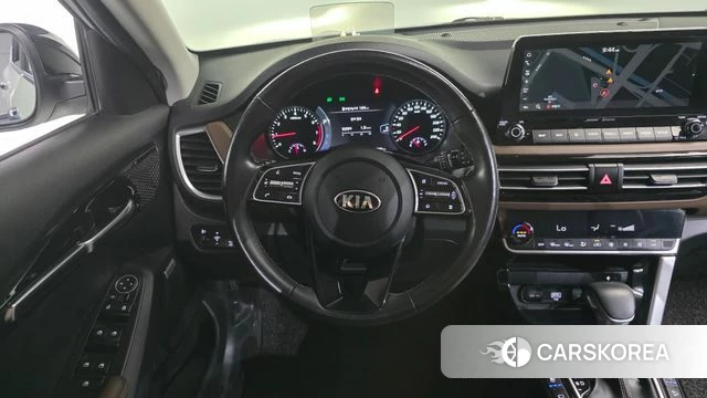 Kia Seltos 2019 Белый из Кореи, фото 4