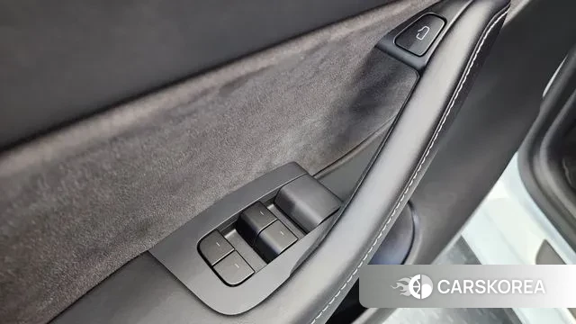 Tesla Model Y 2021 Белый из Кореи, фото 4