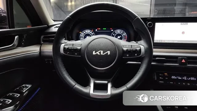 Kia K5 3rd generation 2023 Черный из Кореи, фото 4