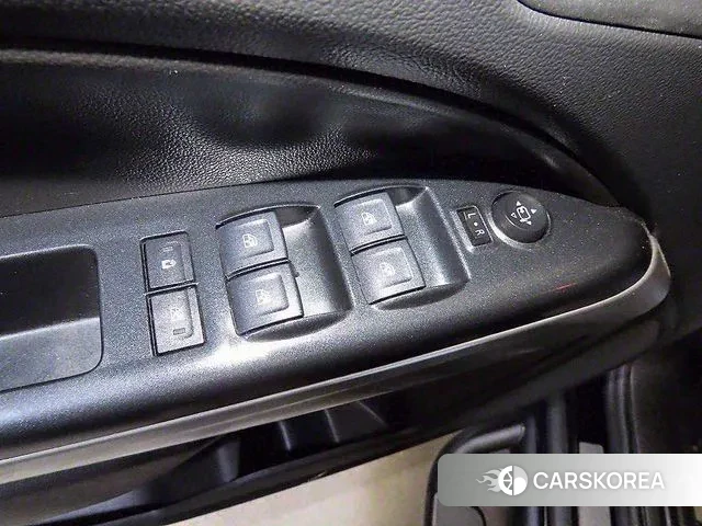 Chevrolet (GM Daewoo) Real New Colorado 2022 Черный из Кореи, фото 4