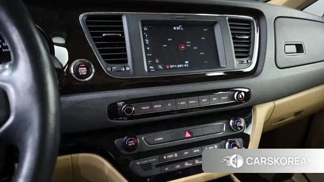 Kia The New Carnival id 3656402 из Кореи 4